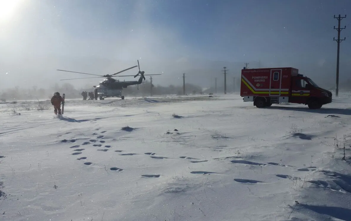 Toți turiștii blocați la Bâlea Lac au fost evacuați cu elicopterul