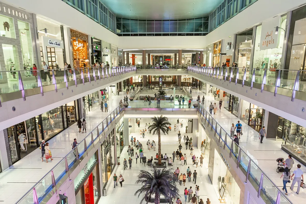 Tentativă de jaf într-un mall. 12 persoane au fost rănite