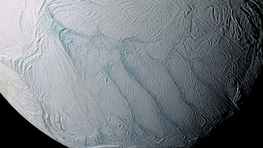 Stupoare la NASA. Un "melc" se târăşte pe planeta Pluto