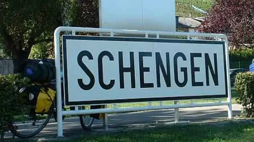 Spațiul Schengen, tot mai aproape de suspendare. State UE cer extinderea verificărilor la frontiere 