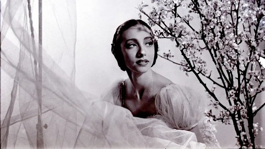 Doliu. A murit balerina Violette Verdy