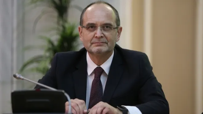 Pachetul legislativ privind doctoratele, finalizat. Curaj: Autonomia universităților va fi întărită