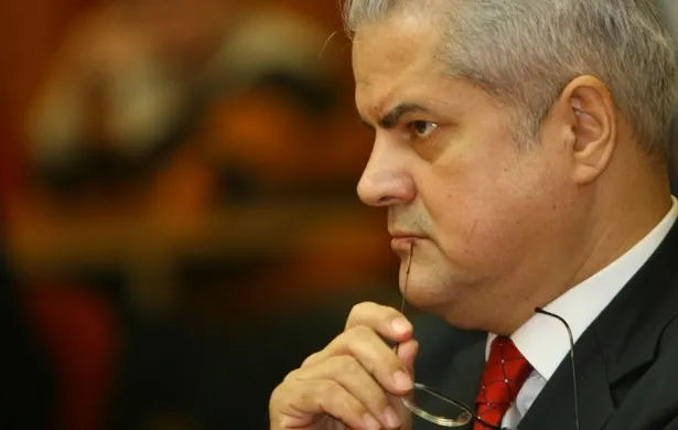 Năstase, picanterii despre arhitecta Casei Poporului:Se tot învârtea pe acolo. I-am interzis accesul