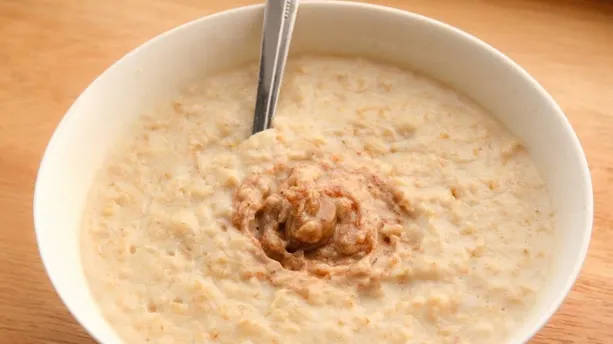 Acest aliment consumat la micul dejun previne cancerul şi topeşte kilogramele. Cum să-l mănânci
