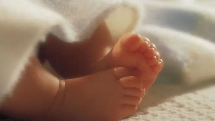 Ministrul Sănătăţii, prins cu minciuna. Când a cerut instituţia ajutor european în cazul bebeluşilor