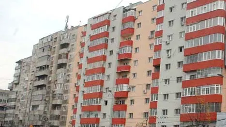 Miracol în Capitală. Ce a păţit un bebeluş după ce a căzut în gol de la etajul 9: medicii, şocaţi