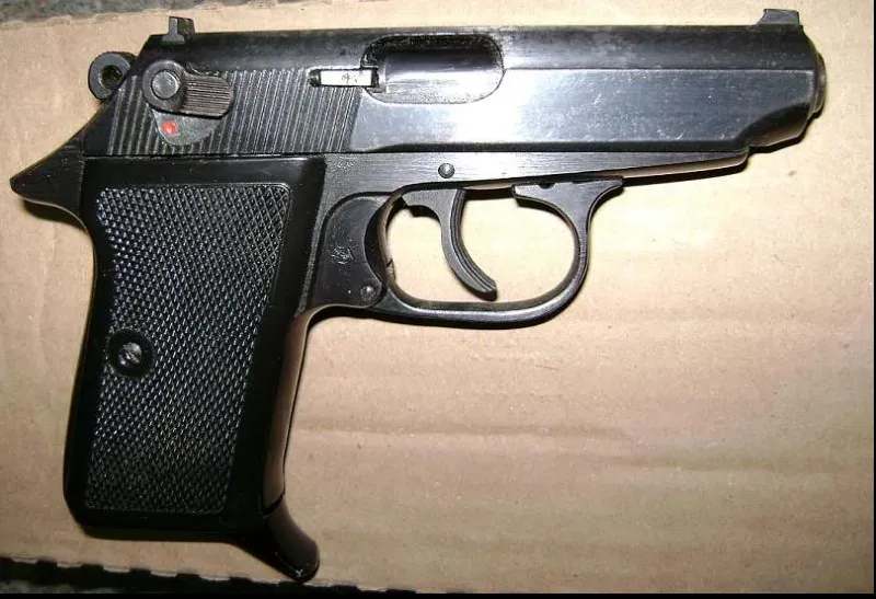 Pistolul ,,Carpați'' se pensionează. Polițiștii vor primi arme moderne, performante