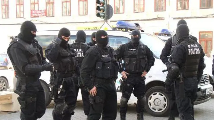 Percheziții de amploare ale DIICOT! Sunt vizați polițiști, lichidatori judiciari și un magistrat
