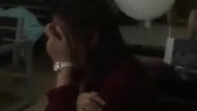 Moment copleşitor la funeraliile unui băieţel de 7 ani. "Semnul" primit de mama acestuia