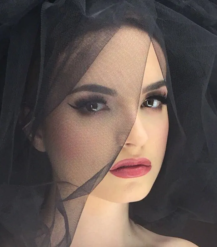 Cine este concurenta de 16 ani care vrea să reprezinte România la Eurovision 2016