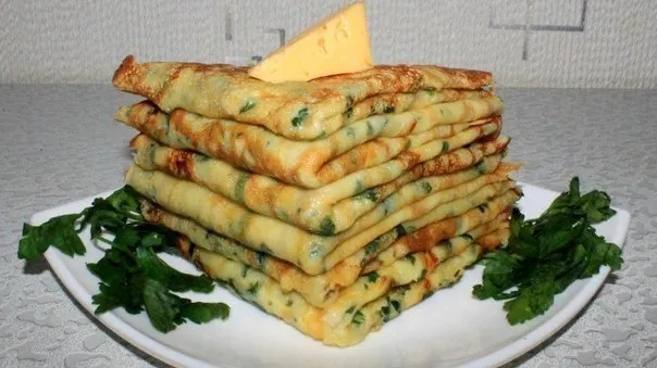 Reţeta zilei: Clătite cu verdeață și cașcaval. Delicioase şi uşor de preparat