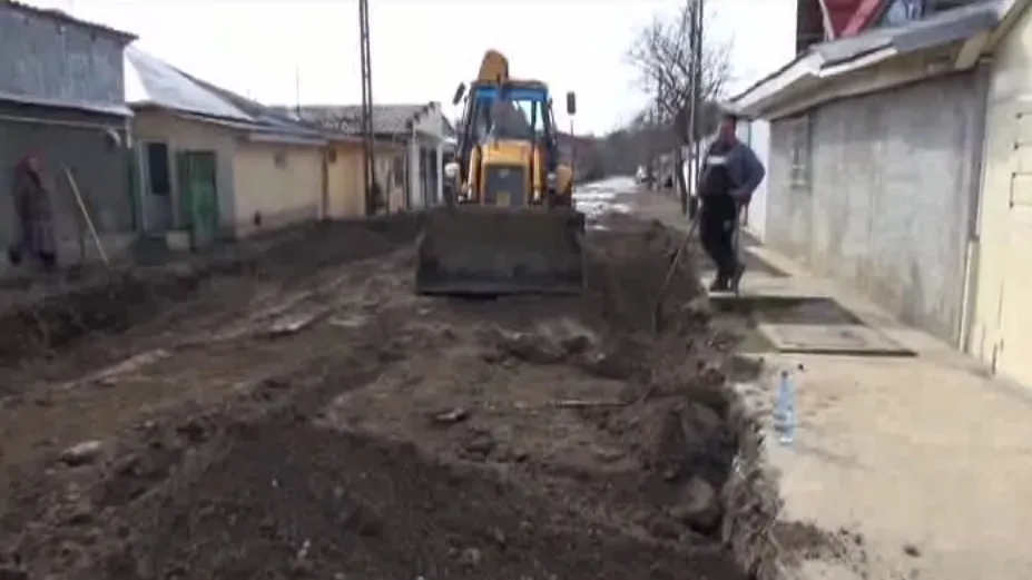 Dorel "loveşte" la Brăila: ce au făcut muncitorii care trebuiau să reabiliteze o stradă