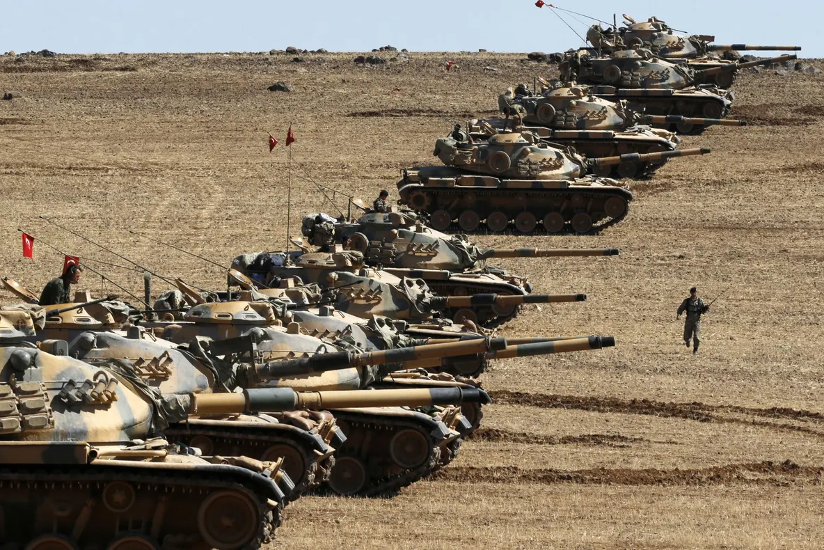 Ankara a bombardat ținte din Siria și amenință cu ofensiva. Avioane saudite, gata de un asalt