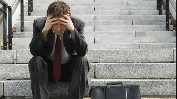 Motivul pentru care oameni inteligenţi se simt nefericiţi şi tind să fie singuratici