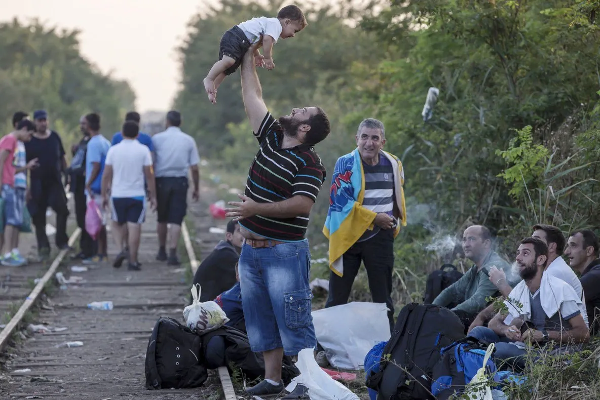 UE a aprobat acordul cu Turcia pentru soluționarea crizei migrației. Care sunt condiţiile impuse