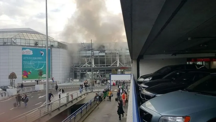 O imagine cât 1000 de cuvinte. Ce a făcut un copil de refugiat după exploziile de la Bruxelles