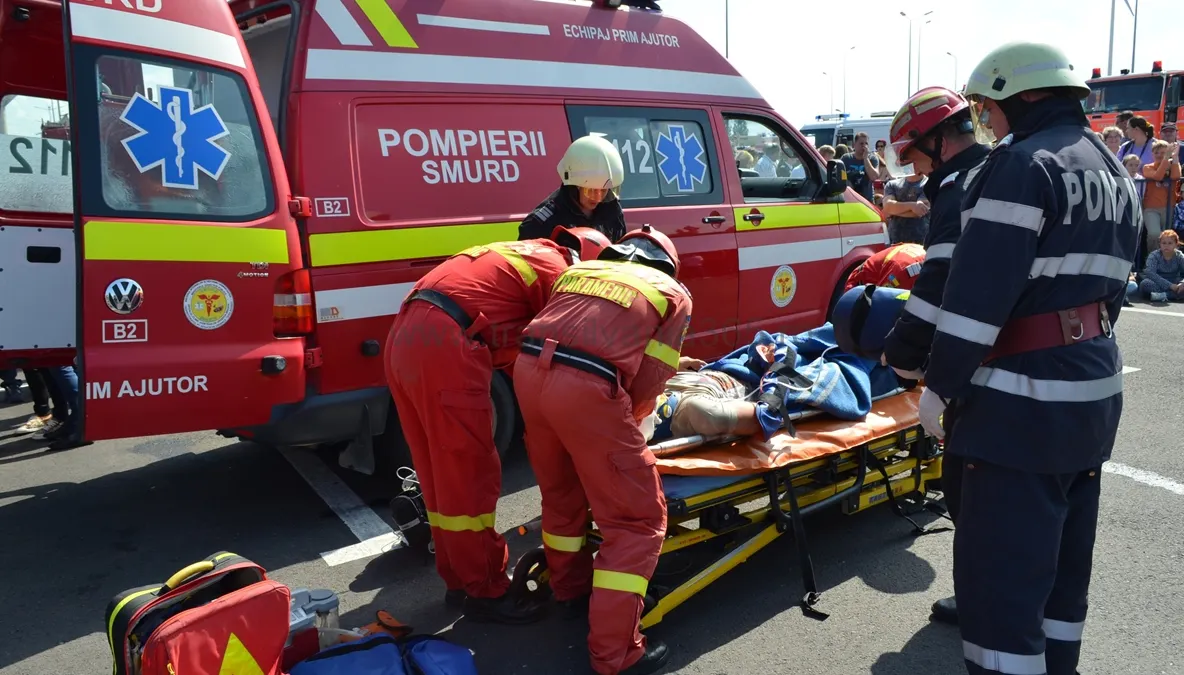 Explozie la Arad: doi muncitori care sudau o ţeavă de gaze au fost răniţi