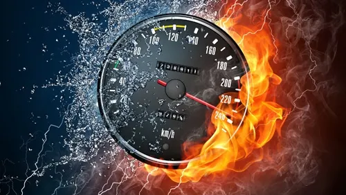 A dat radarul peste cap, dar nu era cu maşina. Cum a atins un italian viteza de 254,958 km/h 