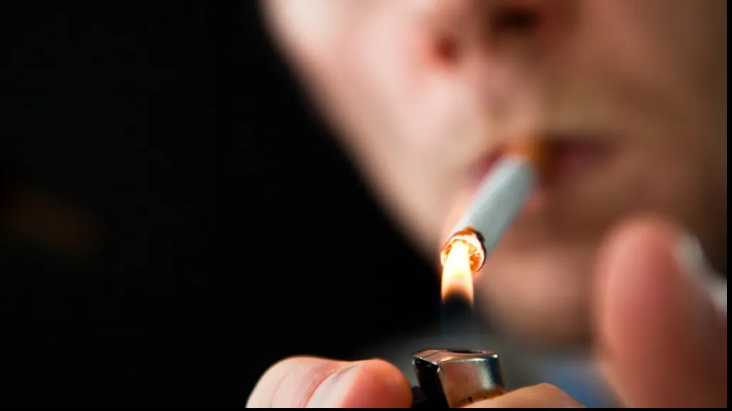Gata cu fumatul în spaţiile publice. De astăzi, Legea antifumat a intrat în vigoare