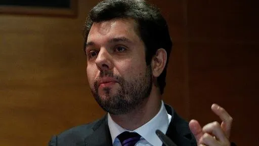 Oficial francez: Nu subestimați puterea partidelor populiste! Discursul extremist, tot mai răspândit