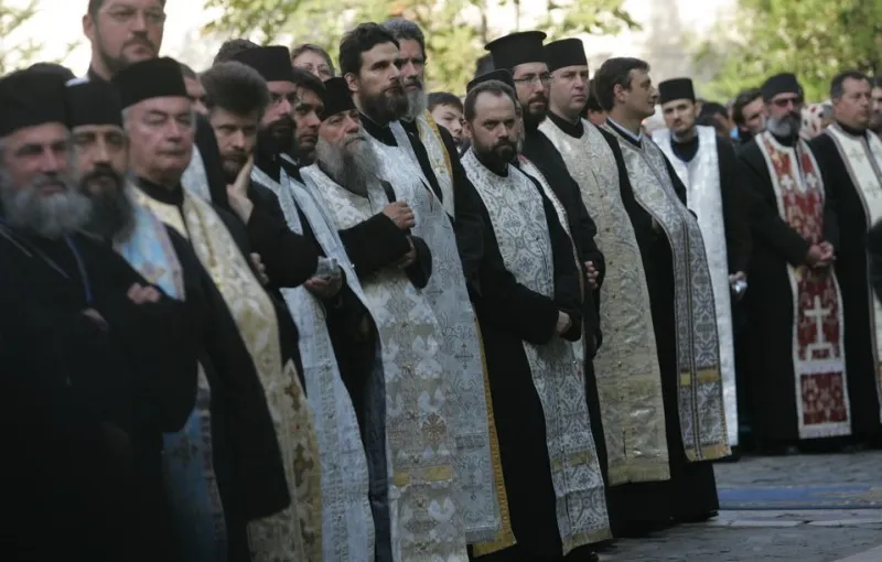 Biserica Ortodoxă a introdus un nou jurământ. "Să nu bagi mâna în patrimoniul bisericesc"