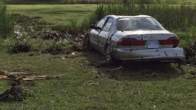 Trei fete au dispărut fără urmă. A doua zi, poliția a găsit o mașină într-un lac, iar în mașină..