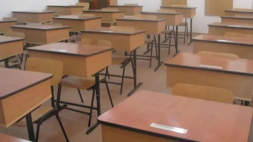 Elevi terorizaţi de învăţătoare, într-o şcoală din Capitală. Jigniri înfiorătoare!