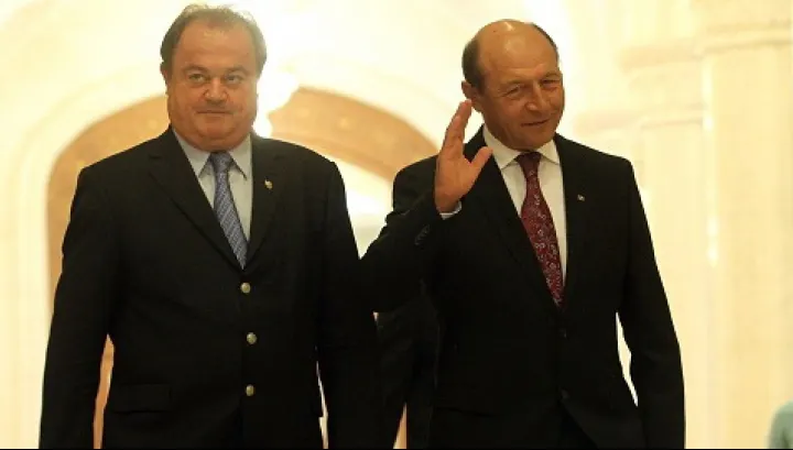 Contre între Băsescu și Blaga, la Alba Iulia: "Nu poţi cere tuturor responsabilitate şi decenţă"