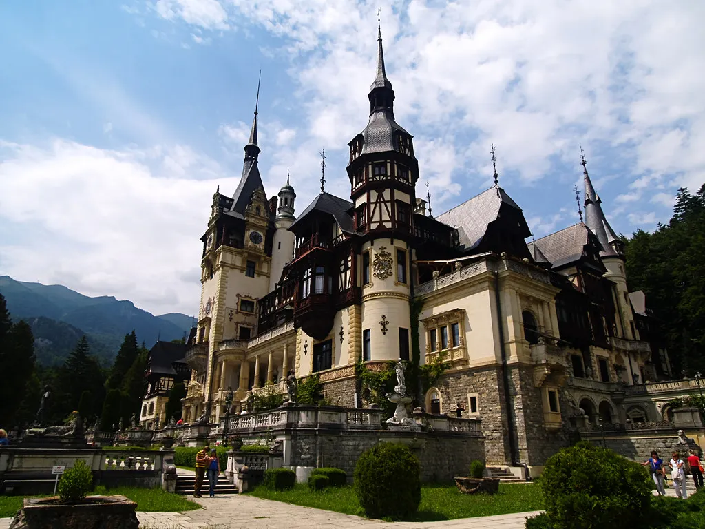 Paşte 2016. Cum se sărbătorea Paştele la Casa Regală: meniul unei mese de sărbătoare la Palat