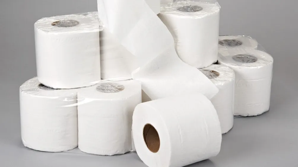 Pericolul ascuns din hârtia igenică. Nimeni nu spune cu ce substanţe chimice este îmbibată