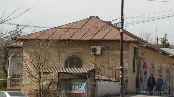 Proprietarul a văzut doi hoţi care i-au spart magazinul. A intrat peste ei. Continuarea, de coşmar..