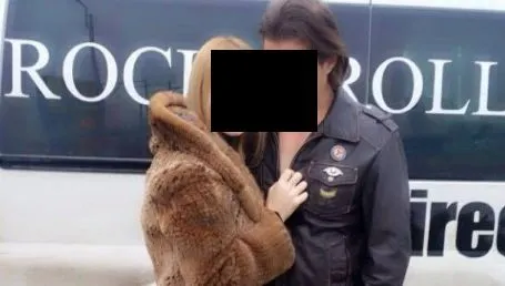 O prezentatoare tv va deveni mămică. Tatăl este un cunoscut artist din România 