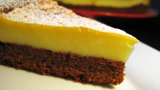REŢETE DE PAŞTE. Încearcă ceva nou: pască cu brânză de vaci şi ciocolată. E delicioasă!