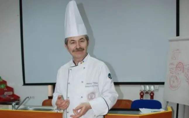 Îl mai ţii minte? Cum arată acum chef Petrişor: transformarea e totală! 