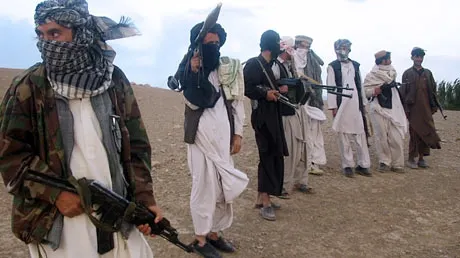 Războiul crește în intensitate în Afganistan. Talibanii anunță "ofensiva de primăvară"