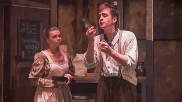 Scene de groază în timpul unei piese de teatru cu liceeni. Publicul a văzut totul