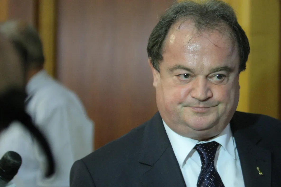 Vasile Blaga: Nu văd de ce ar trebui să renunţăm la Munteanu. Vezi Doamne, schimbă linia PNL