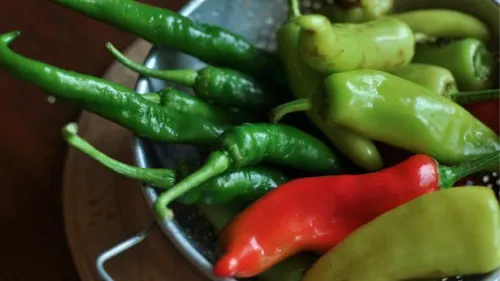 Ce păţeşti dacă mănânci zilnic un ardei iute. Cercetătorii au fost uimiţi!