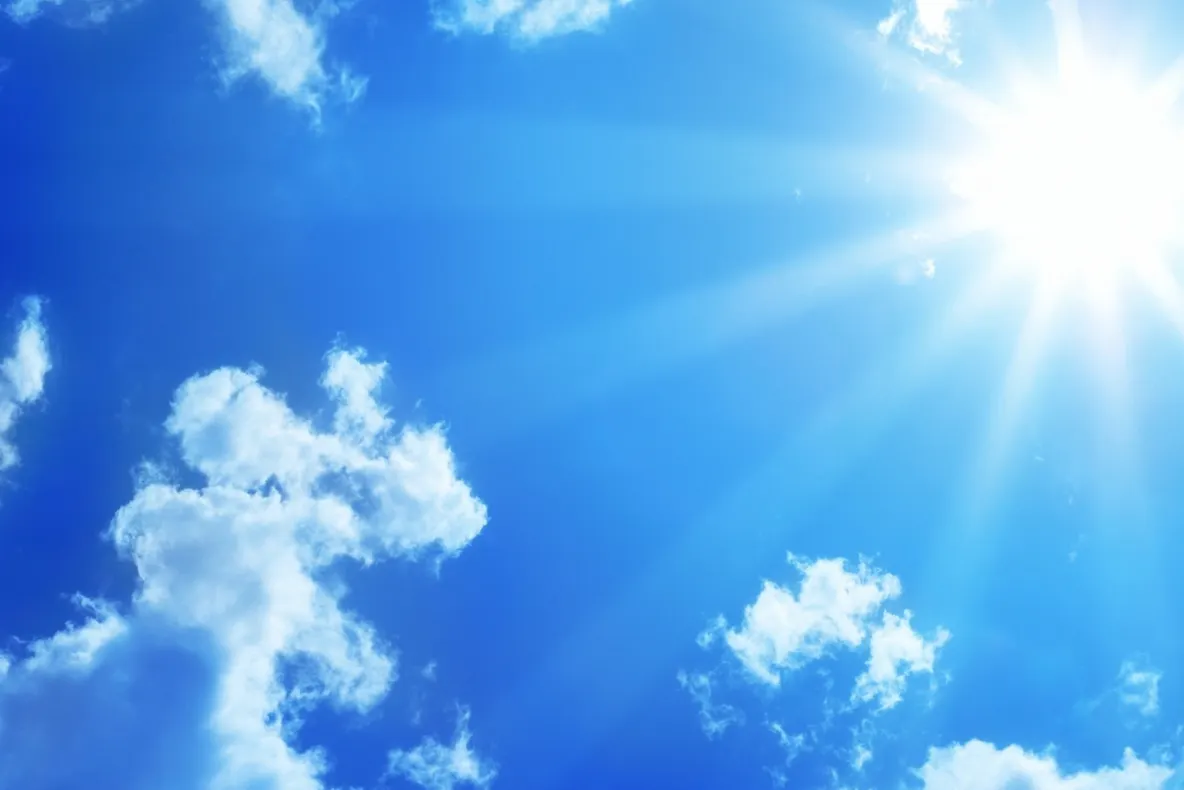 Vremea va fi deosebit de caldă. PROGNOZA METEO pentru duminică, luni şi marţi