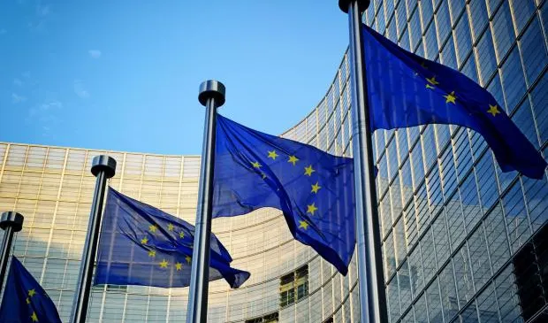 România, cartonaş galben de la Comisia Europeană pentru legislaţia creditelor ipotecare