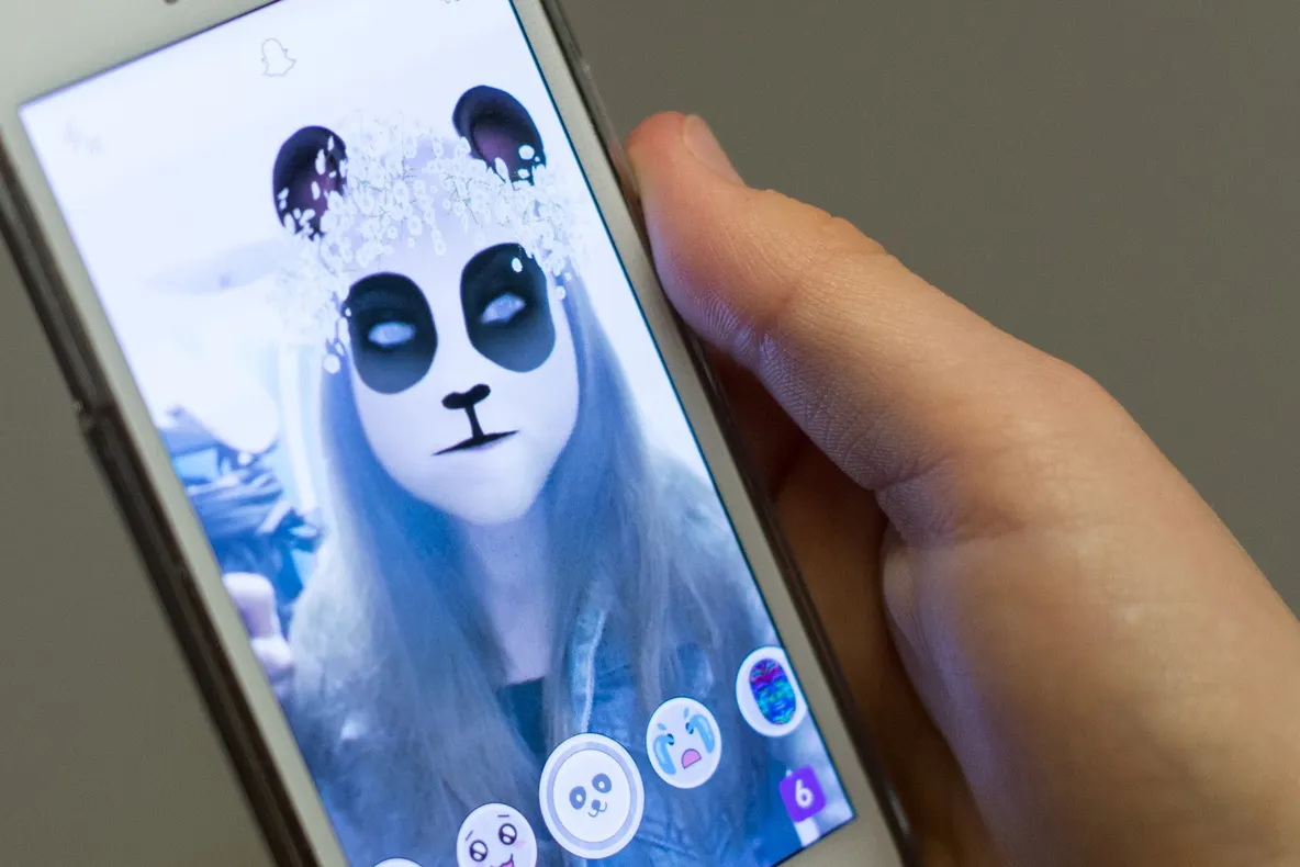 Un cleric saudit interzice selfie-urile cu filtre