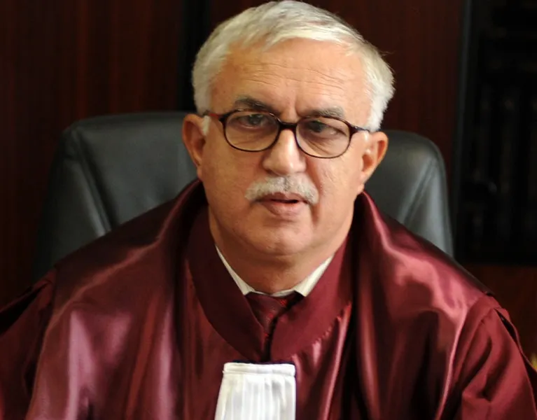 Zegrean: După suspendarea președintelui, obligatoriu referendum