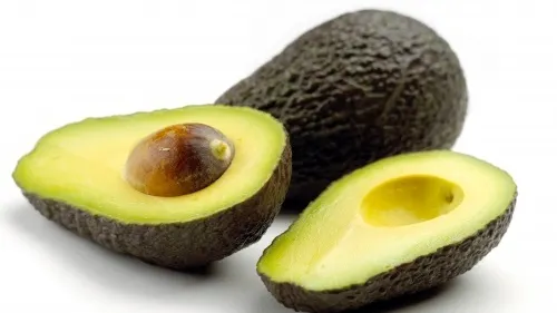 Cum faci un avocado crud să se coacă în 10 minute 
