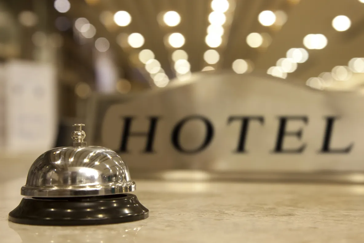 Greșeala pe care toți o fac când ajung la hotel. Îți pune în pericol sănătatea