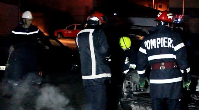 Mână criminală la Gherla? O mașină a ars ca o torță