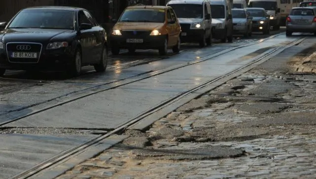 Care este sectorul din București cu cele mai multe gropi semnalate de cetățeni?