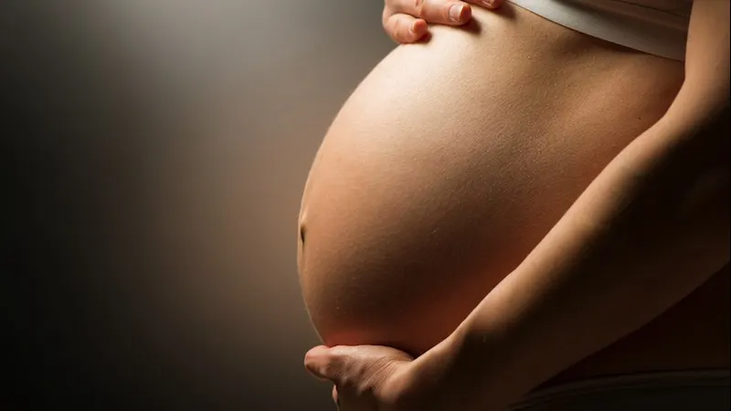 Top 5 nume de femei care au șanse mari să facă un copil anul viitor