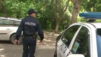 A uitat geanta plină cu bani pe maşină şi a plecat la drum
