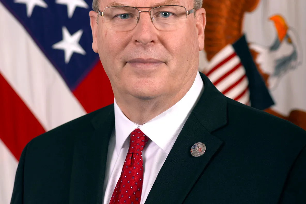Gafă de proporţii a unui oficial american, la Deveselu. A confundat Bucureştiul cu Budapesta