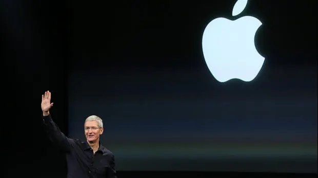 Apple atacă cu putere aplicația de transport Uber! Investiție de 1 miliard de dolari a gigantului IT